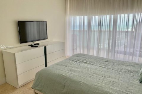 Снять в аренду кондоминиум в Халландейл-Бич, Флорида 3 спальни, 155.61м2, № 1958437 - фото 23