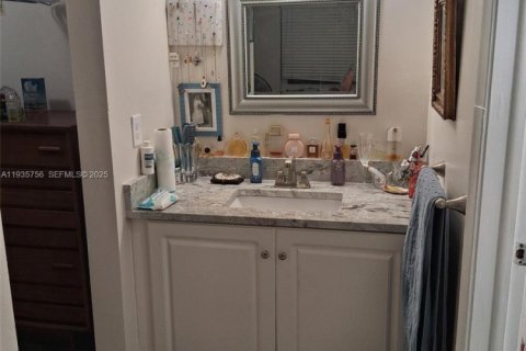 Condominio en venta en Sunrise, Florida, 2 dormitorios, 95.22 m2 № 1993883 - foto 18