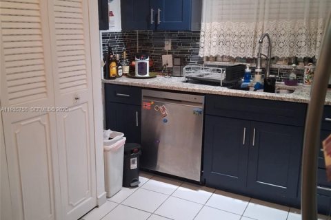 Condominio en venta en Sunrise, Florida, 2 dormitorios, 95.22 m2 № 1993883 - foto 7