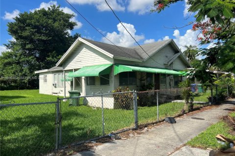 Casa en Miami, Florida 2 dormitorios, 147.53 m2 № 1997781