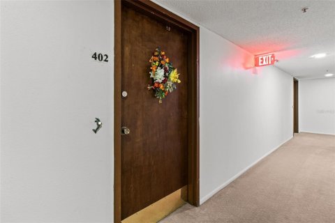 Condominio en venta en Saint Petersburg, Florida, 2 dormitorios, 102.19 m2 № 1602885 - foto 2