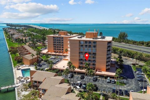 Condominio en venta en Saint Petersburg, Florida, 2 dormitorios, 102.19 m2 № 1602885 - foto 1