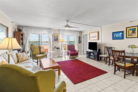 Condominio en venta en Saint Petersburg, Florida, 2 dormitorios, 102.19 m2 № 1602885 - foto 4