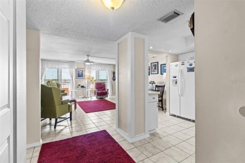 Condominio en venta en Saint Petersburg, Florida, 2 dormitorios, 102.19 m2 № 1602885 - foto 10