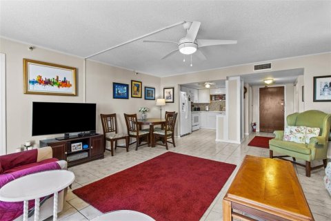 Condominio en venta en Saint Petersburg, Florida, 2 dormitorios, 102.19 m2 № 1602885 - foto 7