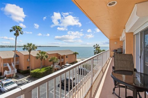 Condominio en venta en Saint Petersburg, Florida, 2 dormitorios, 102.19 m2 № 1602885 - foto 23