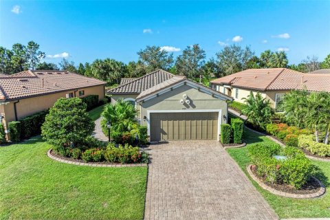 House in Bradenton, Florida 2 bedrooms, 157.93 sq.m. № 1424284 - photo 1