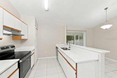Villa ou maison à louer à Orlando, Floride: 3 chambres, 112.23 m2 № 2406586 - photo 9