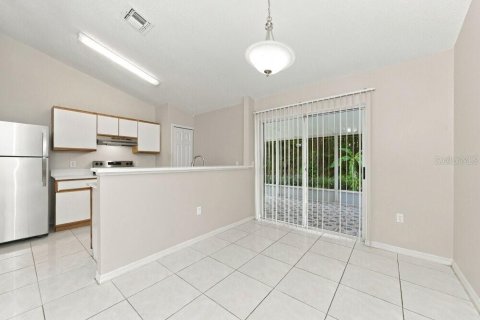 Villa ou maison à louer à Orlando, Floride: 3 chambres, 112.23 m2 № 2406586 - photo 6