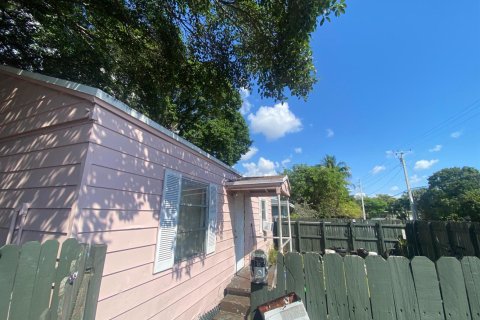 Immobilier commercial à vendre à Fort Lauderdale, Floride: 125.6 m2 № 2146544 - photo 7