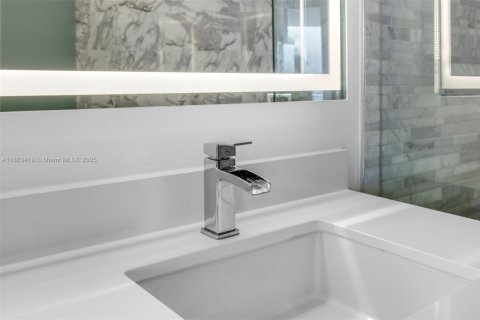 Купить кондоминиум в Майами, Флорида 2 спальни, 138.52м2, № 1929715 - фото 26