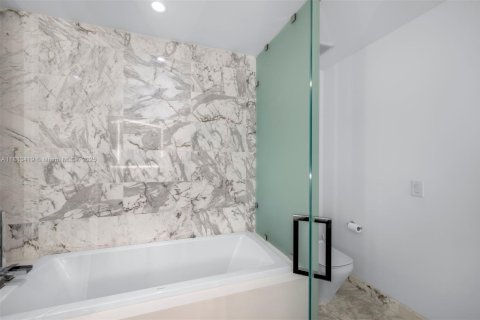 Купить кондоминиум в Майами, Флорида 2 спальни, 138.52м2, № 1929715 - фото 29