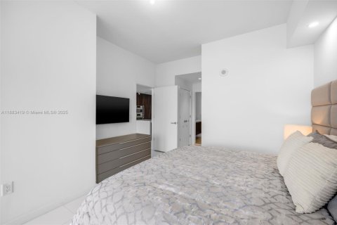Купить кондоминиум в Майами, Флорида 2 спальни, 138.52м2, № 1929715 - фото 21