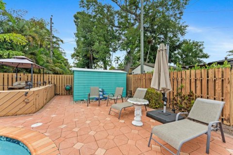 House in Wilton Manors, Florida 3 bedrooms, 180.6 sq.m. № 2182994 - photo 28