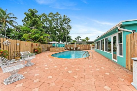House in Wilton Manors, Florida 3 bedrooms, 180.6 sq.m. № 2182994 - photo 26