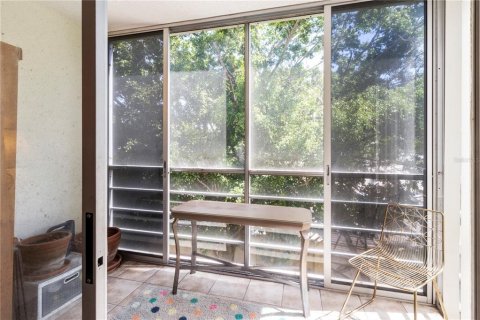 Condo in Bradenton, Florida, 2 bedrooms  № 1882909 - photo 10