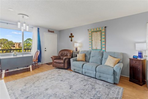 Condo in Bradenton, Florida, 2 bedrooms  № 1882909 - photo 4