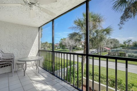 Condo in Longboat Key, Florida, 2 bedrooms  № 1917657 - photo 7