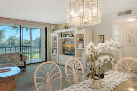 Condo in Longboat Key, Florida, 2 bedrooms  № 1917657 - photo 13