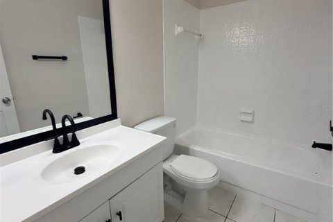 Townhouse in Orlando, Florida 2 bedrooms, 102.56 sq.m. № 2227200 - photo 8