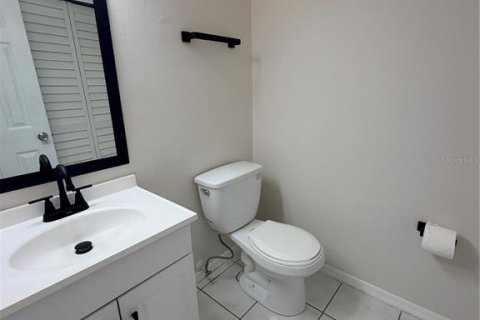 Townhouse in Orlando, Florida 2 bedrooms, 102.56 sq.m. № 2227200 - photo 2