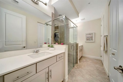 House in Sunrise, Florida 4 bedrooms, 294.69 sq.m. № 1643845 - photo 16