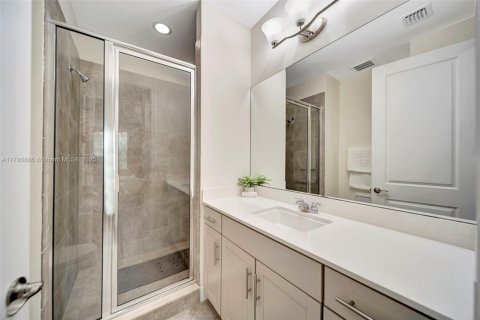 House in Sunrise, Florida 4 bedrooms, 294.69 sq.m. № 1643845 - photo 28