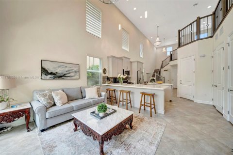 House in Sunrise, Florida 4 bedrooms, 294.69 sq.m. № 1643845 - photo 12