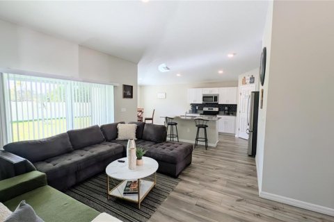 Villa ou maison à louer à Haines City, Floride: 3 chambres, 127.74 m2 № 2108720 - photo 2