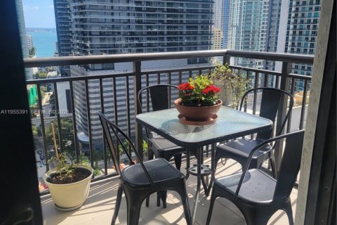 Condo in Miami, Florida, 2 bedrooms  № 2011876 - photo 20