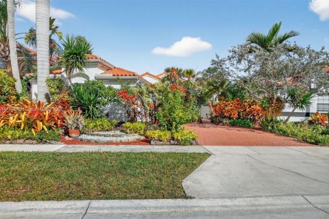 House in Boca Raton, Florida 3 bedrooms, 184.97 sq.m. № 2000349 - photo 2