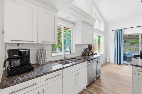 Villa ou maison à vendre à Seminole, Floride: 3 chambres, 183.95 m2 № 2202522 - photo 13