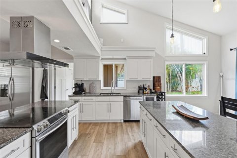 Villa ou maison à vendre à Seminole, Floride: 3 chambres, 183.95 m2 № 2202522 - photo 6