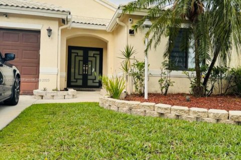 Casa en venta en Pembroke Pines, Florida, 3 dormitorios, 150.13 m2 № 1954465 - foto 11