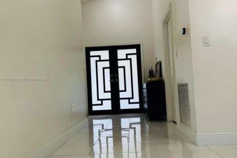 Casa en venta en Pembroke Pines, Florida, 3 dormitorios, 150.13 m2 № 1954465 - foto 4