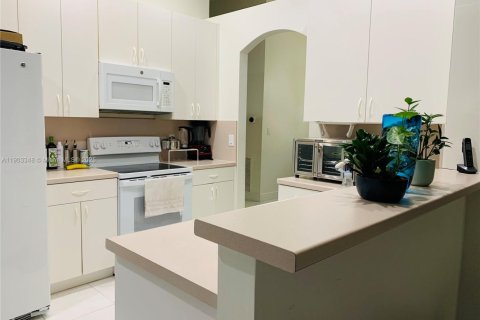 Casa en venta en Pembroke Pines, Florida, 3 dormitorios, 150.13 m2 № 1954465 - foto 17