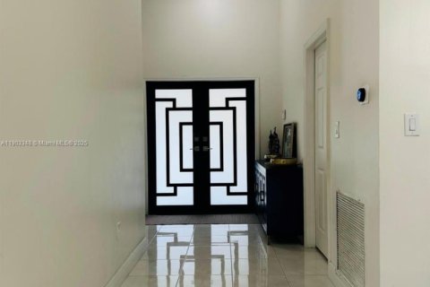 Casa en venta en Pembroke Pines, Florida, 3 dormitorios, 150.13 m2 № 1954465 - foto 3