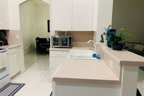 Casa en venta en Pembroke Pines, Florida, 3 dormitorios, 150.13 m2 № 1954465 - foto 6