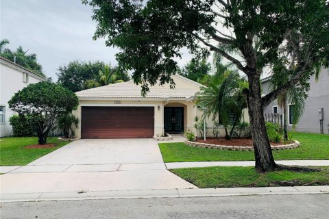 Casa en venta en Pembroke Pines, Florida, 3 dormitorios, 150.13 m2 № 1954465 - foto 15