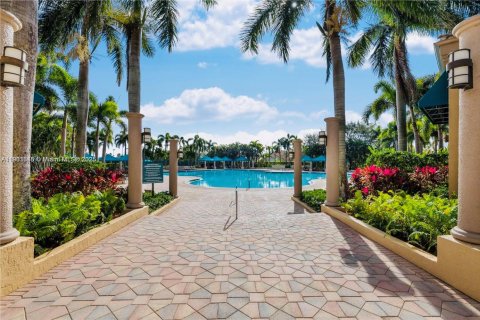 Casa en venta en Pembroke Pines, Florida, 3 dormitorios, 150.13 m2 № 1954465 - foto 24