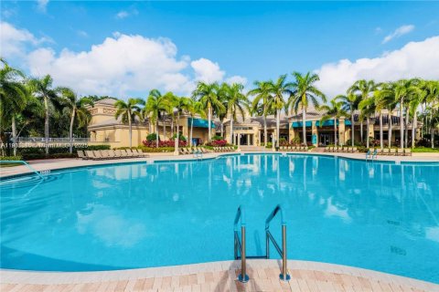 Casa en venta en Pembroke Pines, Florida, 3 dormitorios, 150.13 m2 № 1954465 - foto 25