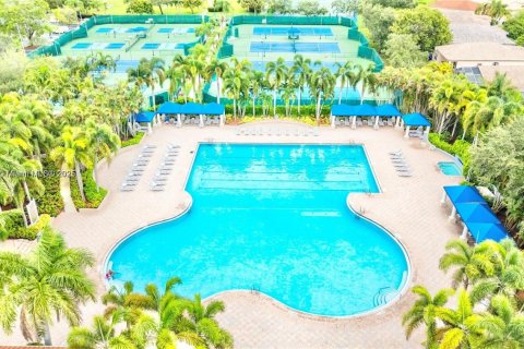 Villa ou maison à vendre à Pembroke Pines, Floride: 3 chambres, 150.13 m2 № 1954465 - photo 25