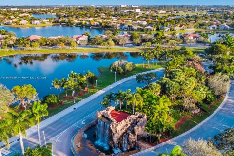 Casa en venta en Pembroke Pines, Florida, 3 dormitorios, 150.13 m2 № 1954465 - foto 20