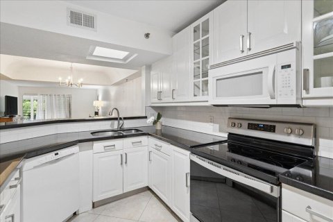 Copropriété à vendre à Boca Raton, Floride: 2 chambres, 107.77 m2 № 2254695 - photo 6