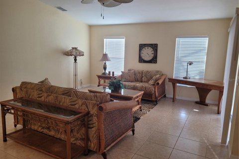 House in Port Charlotte, Florida 3 bedrooms, 200.02 sq.m. № 2195404 - photo 8