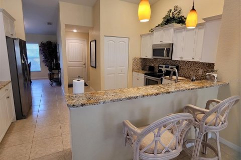 House in Port Charlotte, Florida 3 bedrooms, 200.02 sq.m. № 2195404 - photo 12