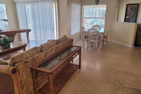 House in Port Charlotte, Florida 3 bedrooms, 200.02 sq.m. № 2195404 - photo 10