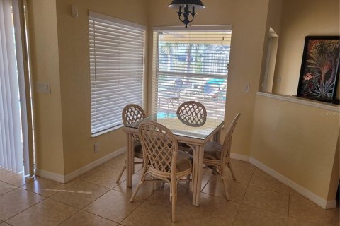 House in Port Charlotte, Florida 3 bedrooms, 200.02 sq.m. № 2195404 - photo 11