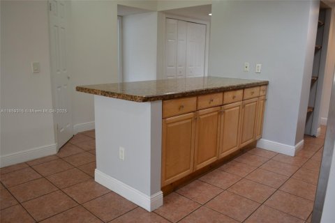 Condominio en alquiler en Pompano Beach, Florida, 2 dormitorios, 91.04 m2 № 1887643 - foto 7