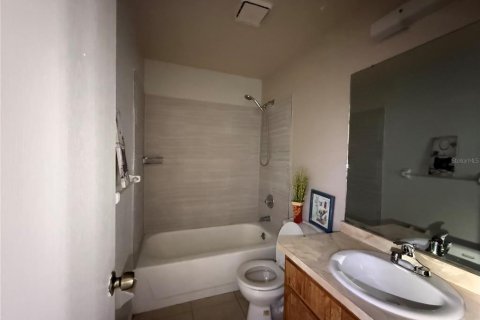 Appartement à louer à Longwood, Floride: 2 chambres, 77.67 m2 № 2398446 - photo 10